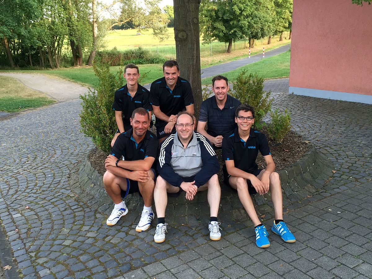 v.l.n.r.: Paul Koschay, Knut Kulpe, Heiko Fettelschoß, Thomas Fritsch, Manuel Stützel, Alexander Kulpe tt 1 herren